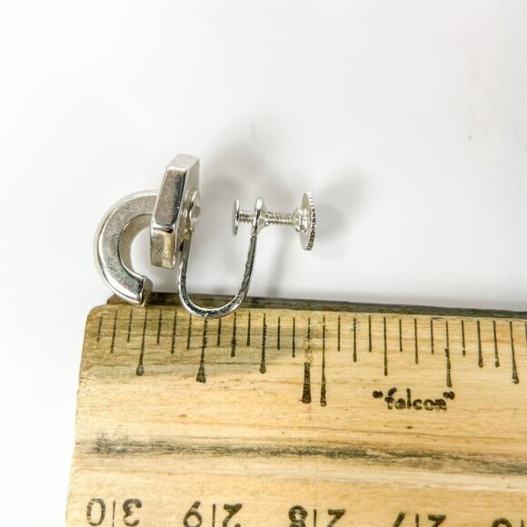 Vintage Coro Silver-Tone Screw Back Earrings Hexagon & Circular Design - Picture 5 of 5